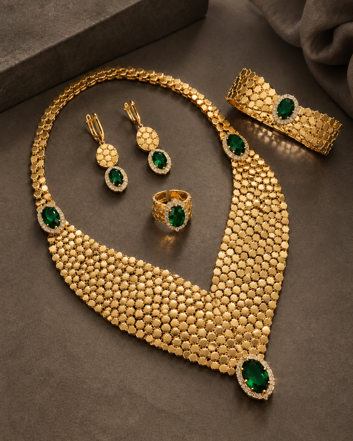 The Esmeralda Set